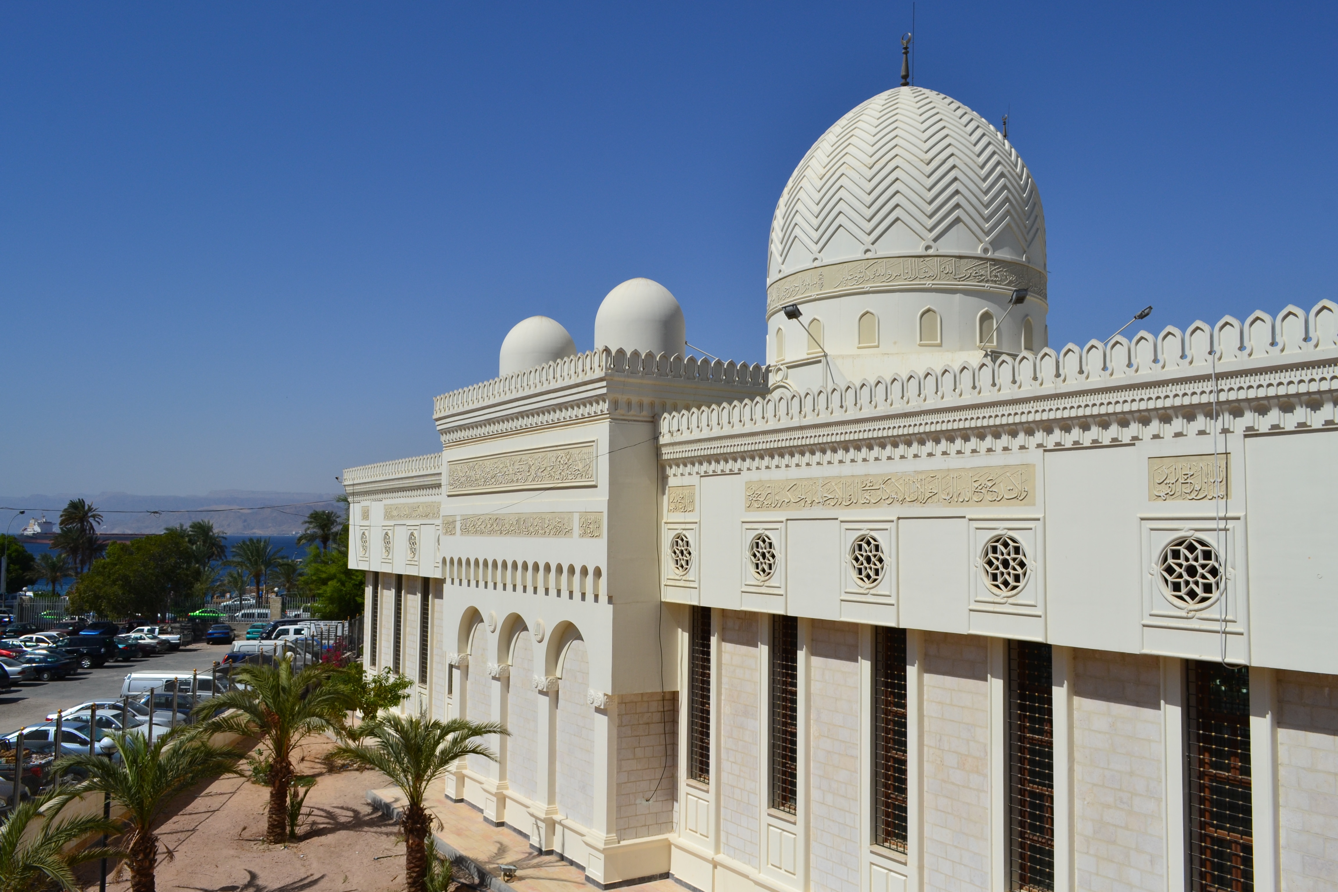 Sheikh Zayed Mosque The Pearl Of Aqaba Picturing Jordan